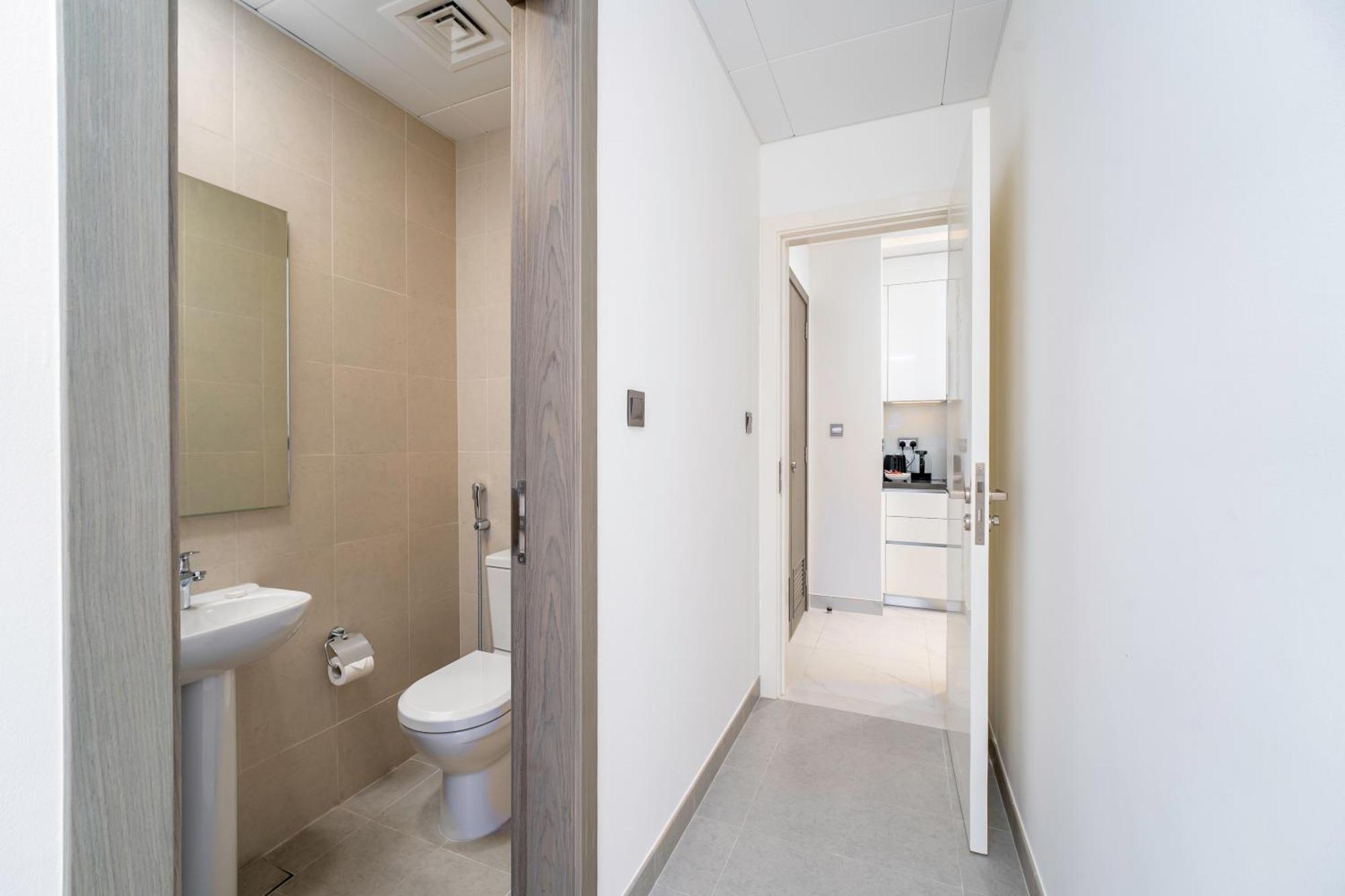 Bookable - District One, Crystal Lagos - 2 Bedroom With Study Apartment