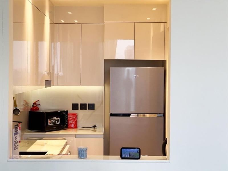 Apartment Luxurious New 1 Bedroom In A New Building With Great Views