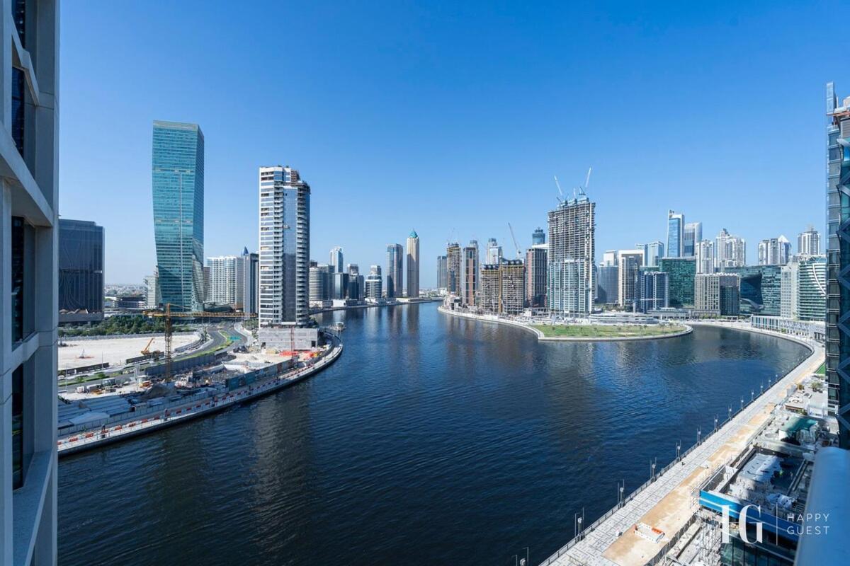 Apartment Spacious In Damac Maison Prive Canal Views