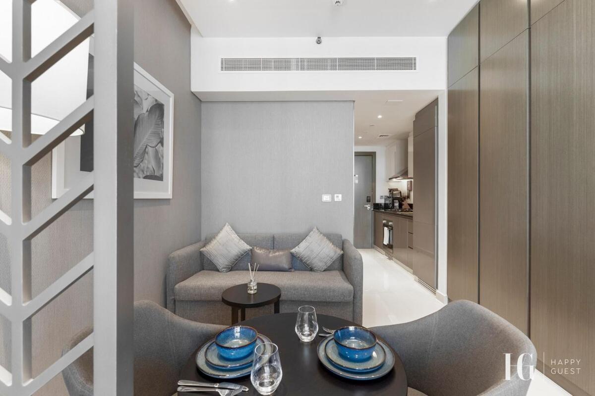 Spacious In Damac Maison Prive Canal Views *