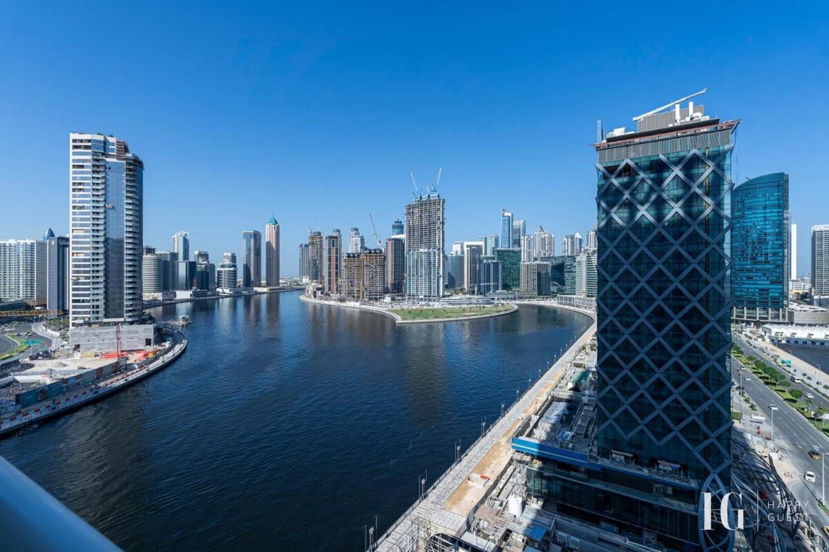 Apartment Spacious In Damac Maison Prive Canal Views *