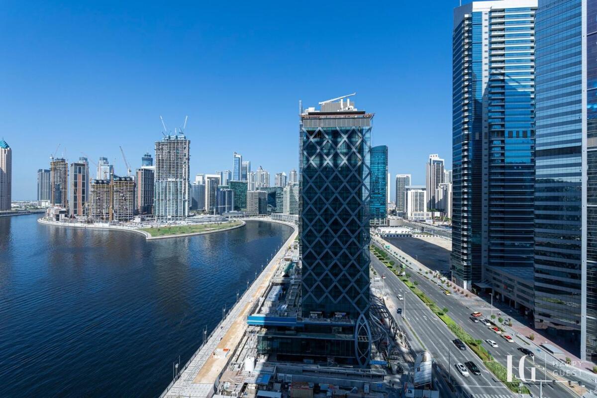 Spacious In Damac Maison Prive Canal Views *