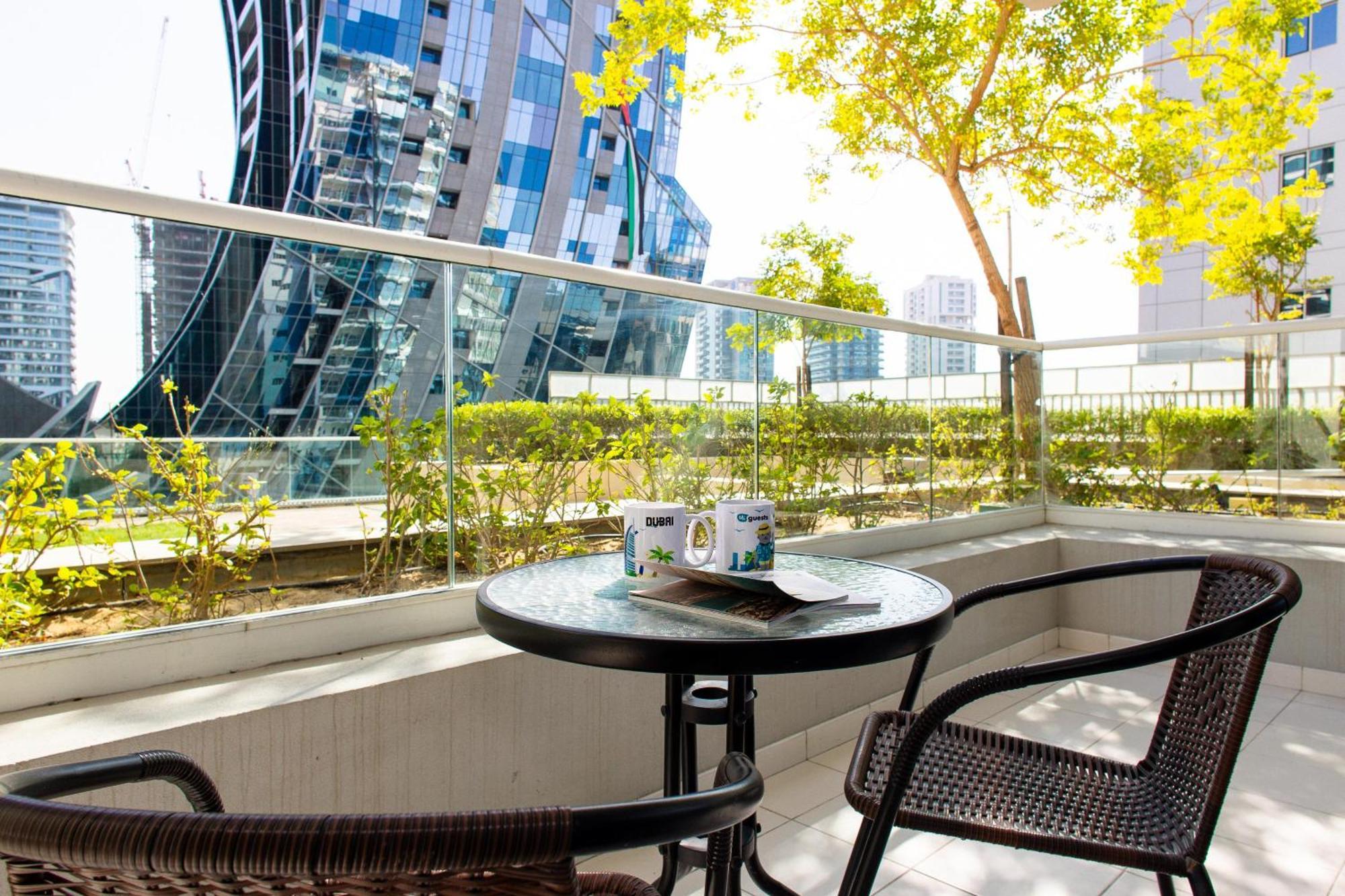Higuests - Vibrant 1br In Business Bay *