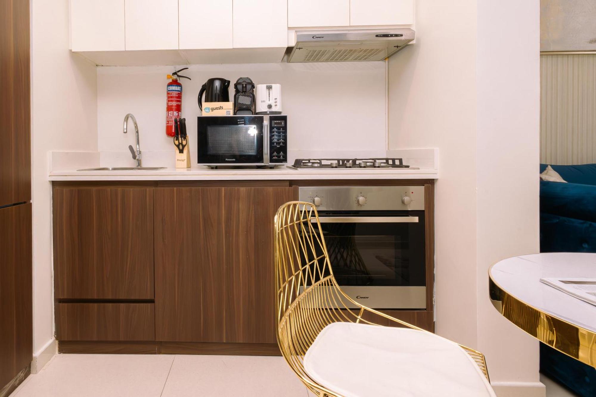 Higuests - Vibrant 1br In Business Bay Apartment Dubai