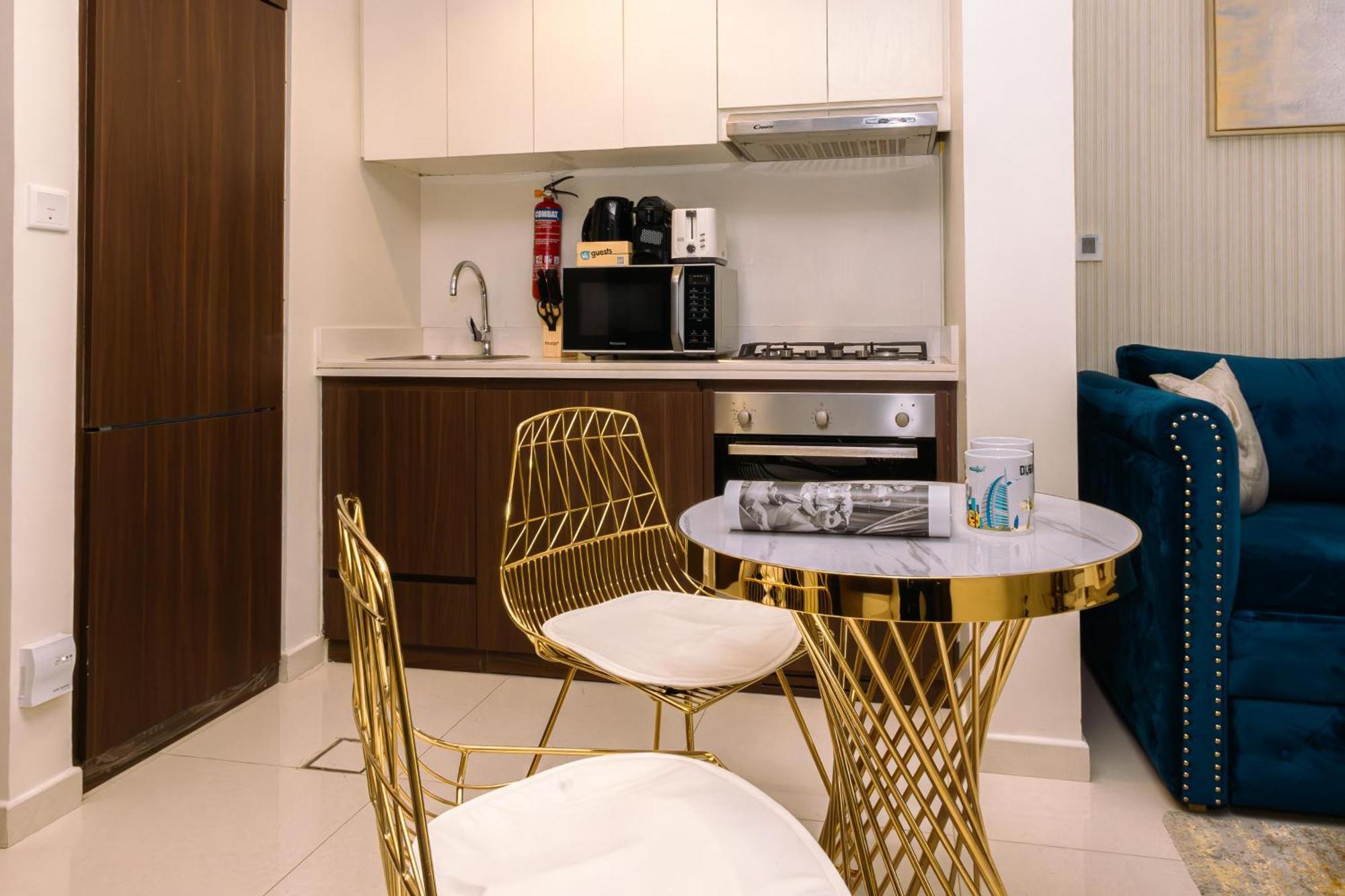 Higuests - Vibrant 1br In Business Bay Apartment