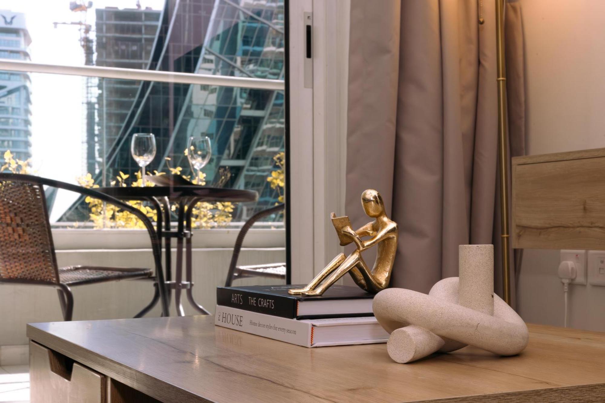 Higuests - Vibrant 1br In Business Bay Apartment Dubai
