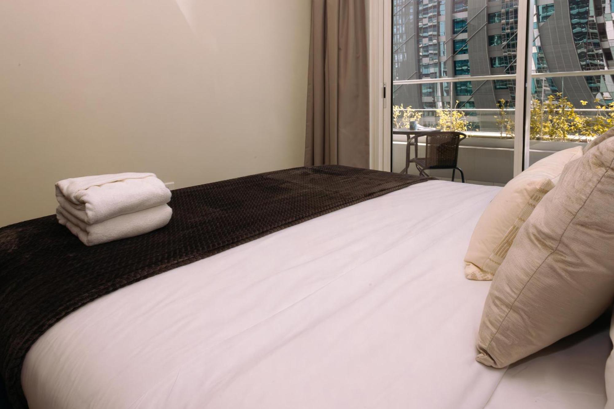 Higuests - Vibrant 1br In Business Bay *