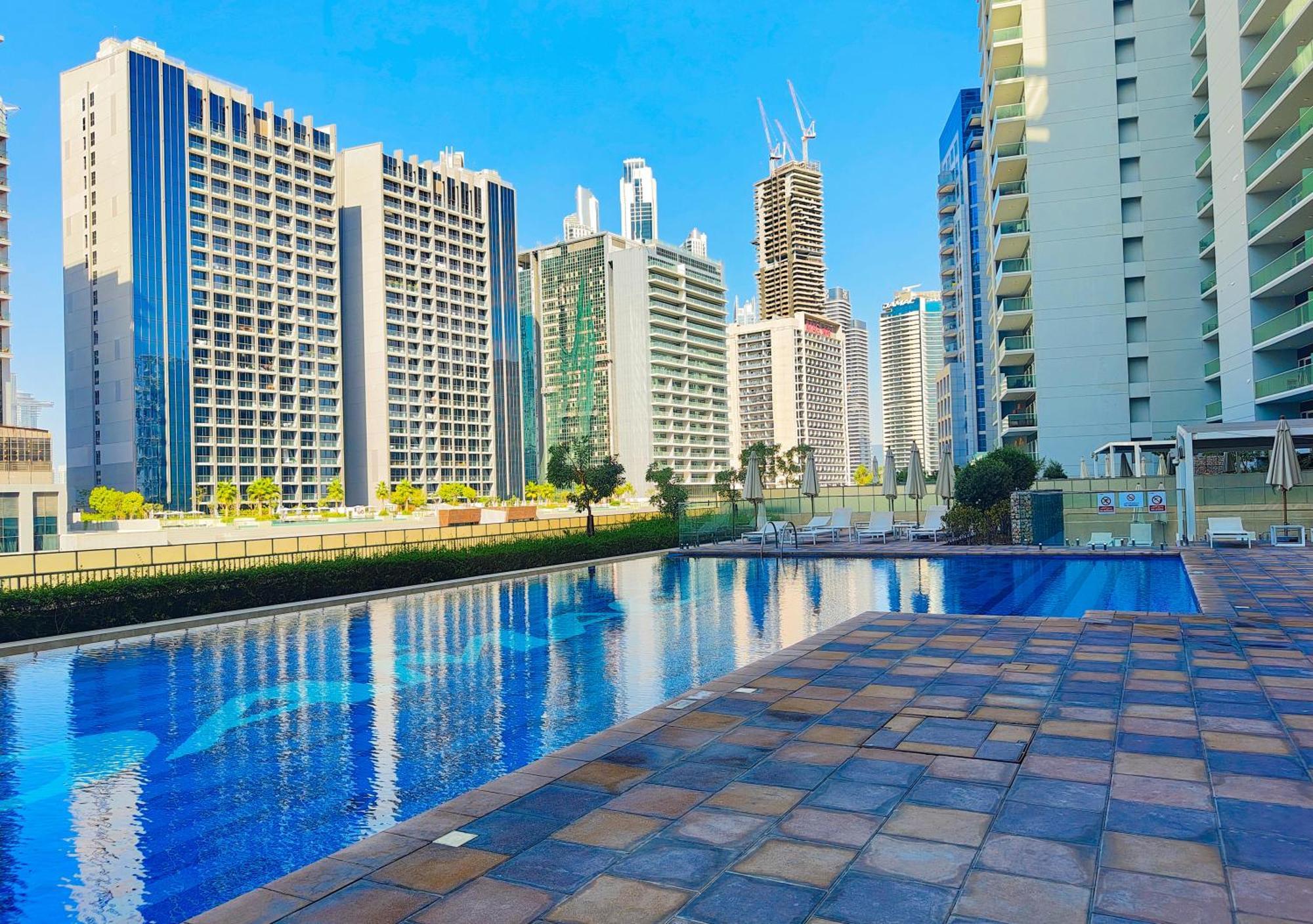 Higuests - Vibrant 1br In Business Bay