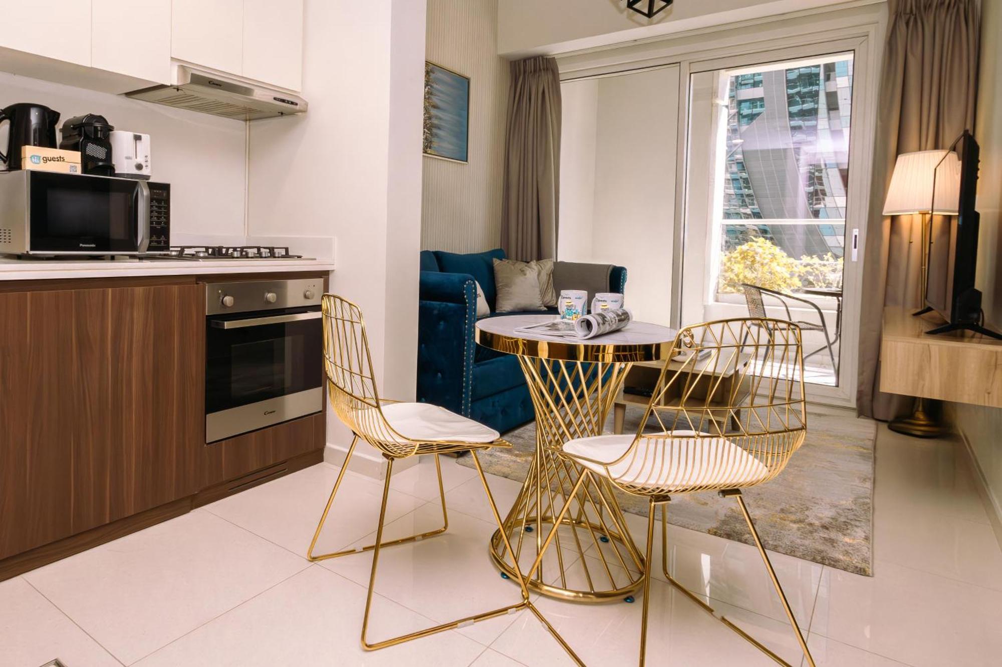 Higuests - Vibrant 1br In Business Bay *