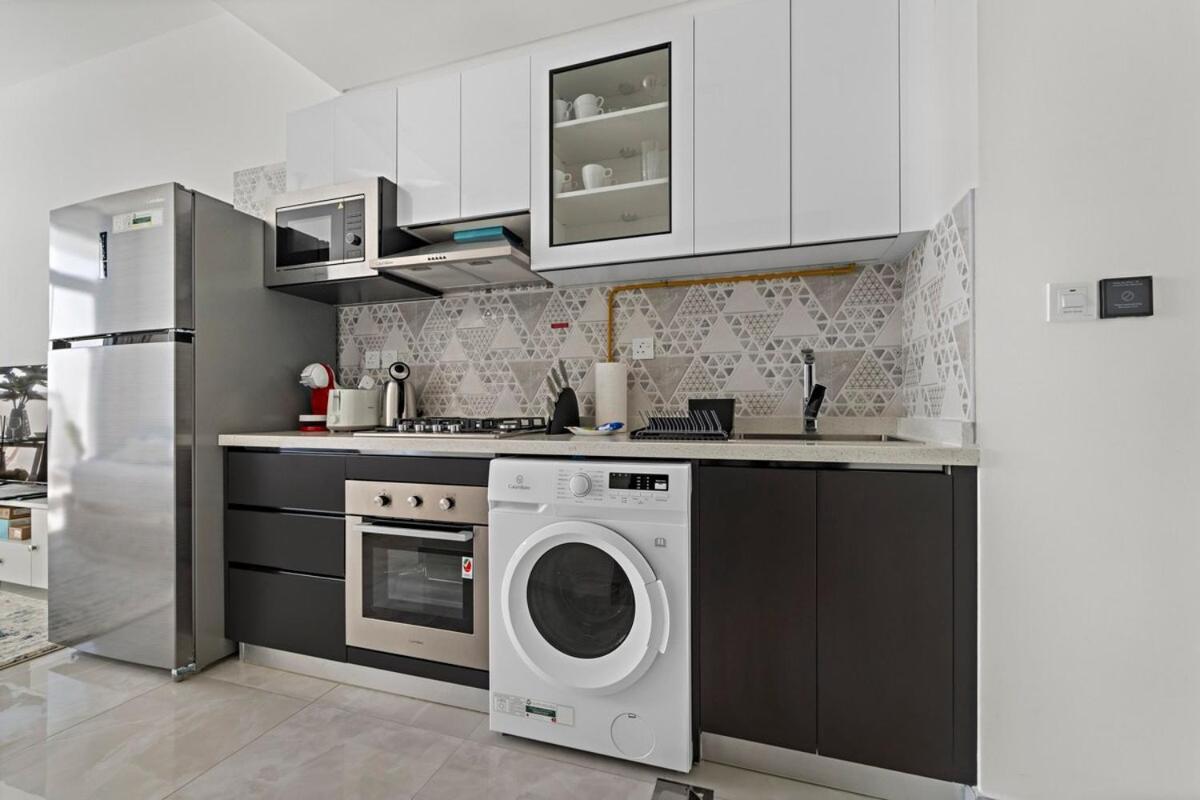 Stylish Close To Metro At Pearlz By Danube