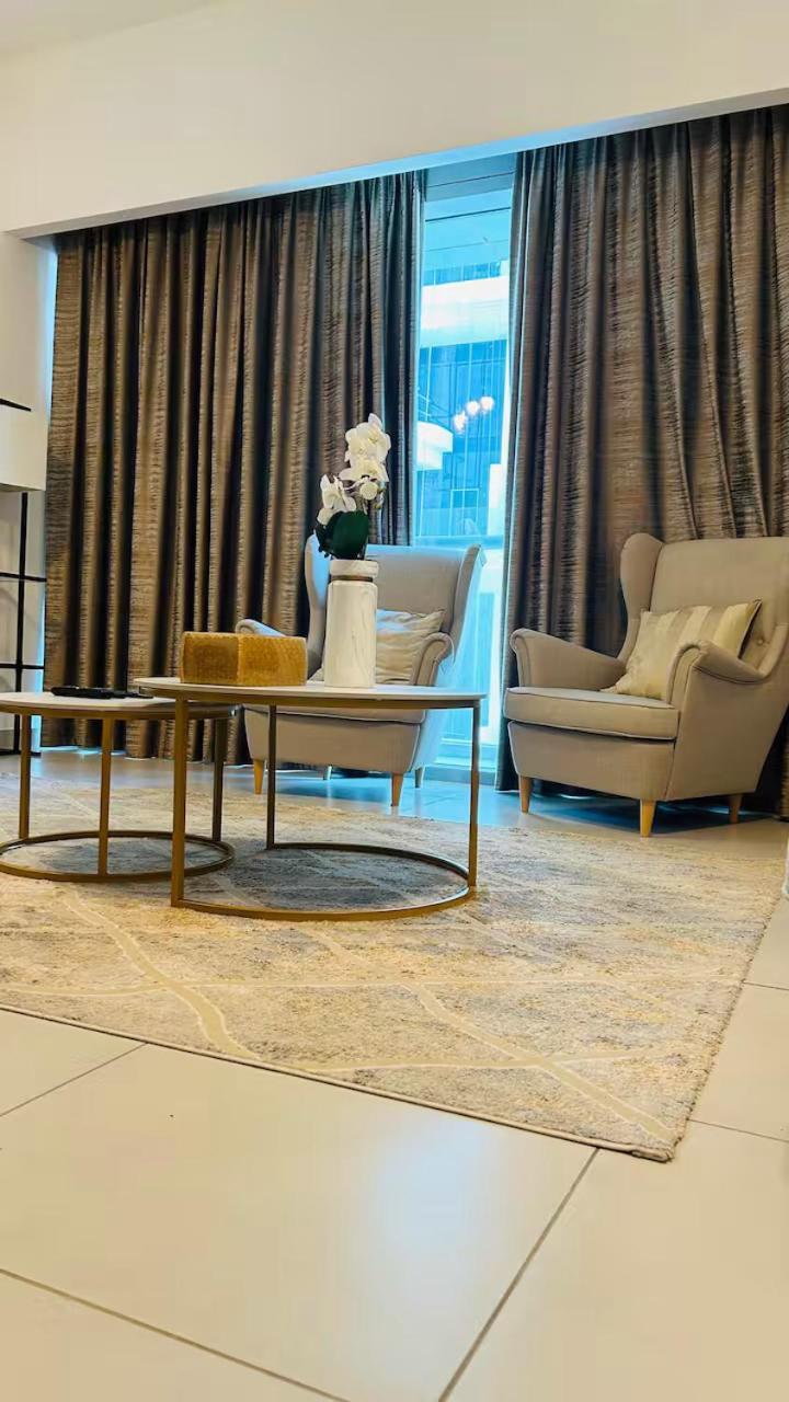 Apartment Montrose Tower A 1br *