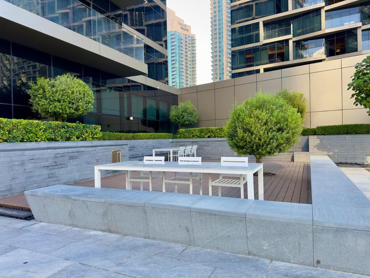 First Class 2br Chic Downtown Escape Apartment *