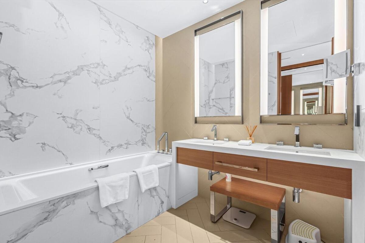Apartment First Class 2br Chic Downtown Escape Dubai