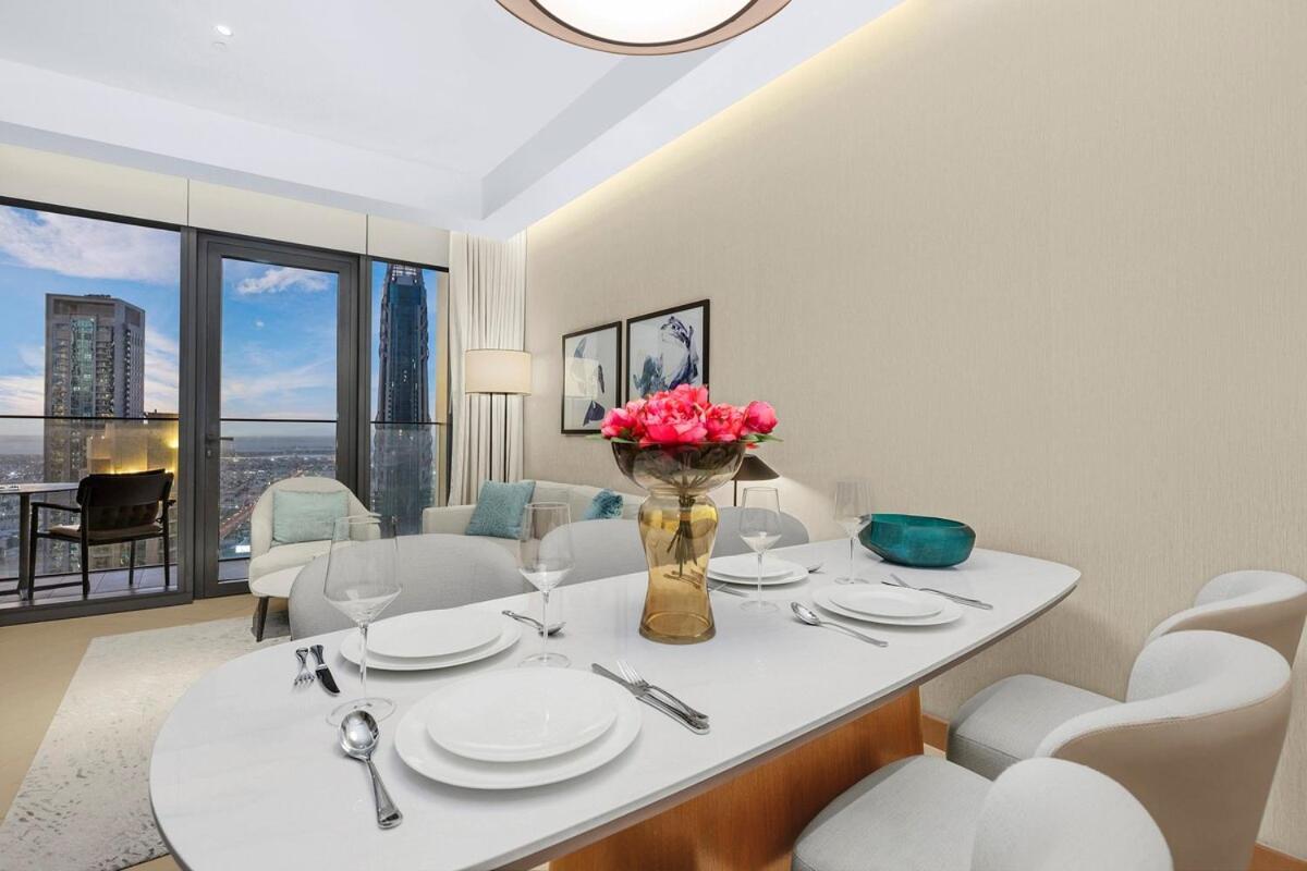 First Class 2br Chic Downtown Escape Dubai