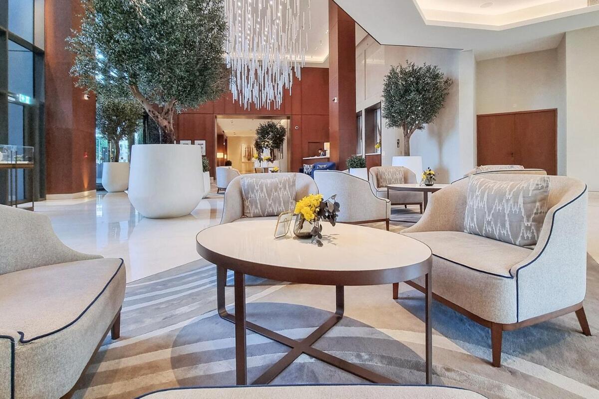 First Class 2br Chic Downtown Escape Apartment *