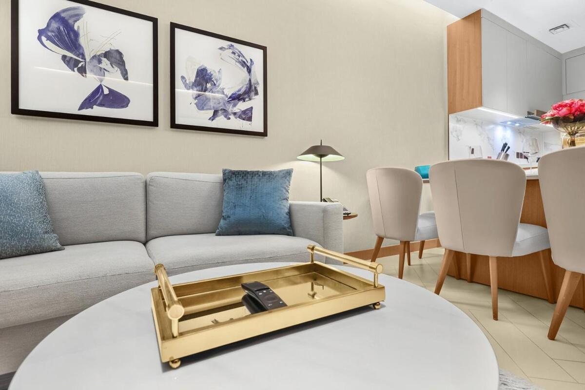 Apartment First Class 2br Chic Downtown Escape Dubai