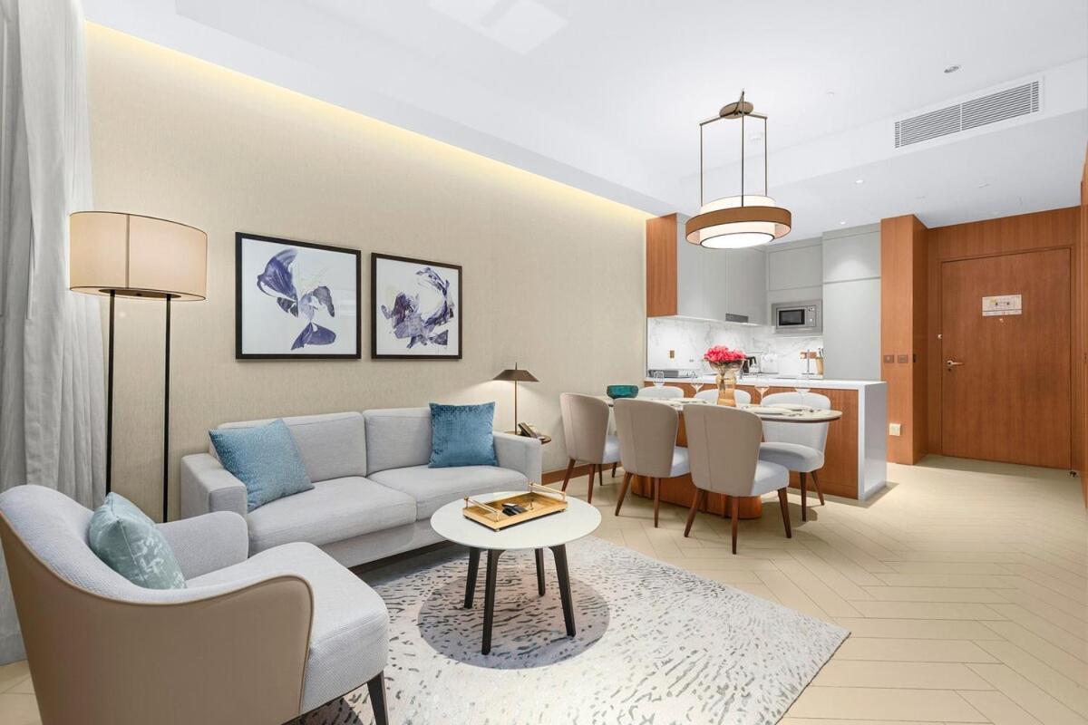 Apartment First Class 2br Chic Downtown Escape