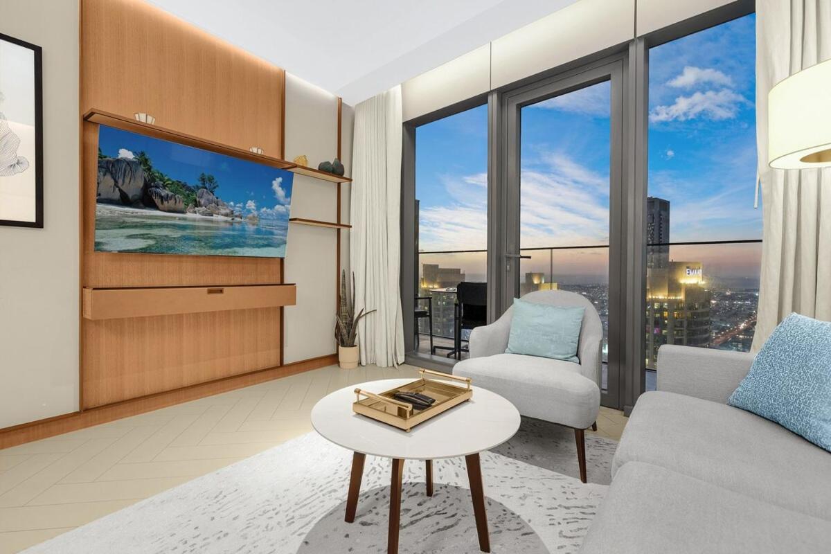 First Class 2br Chic Downtown Escape * Dubai