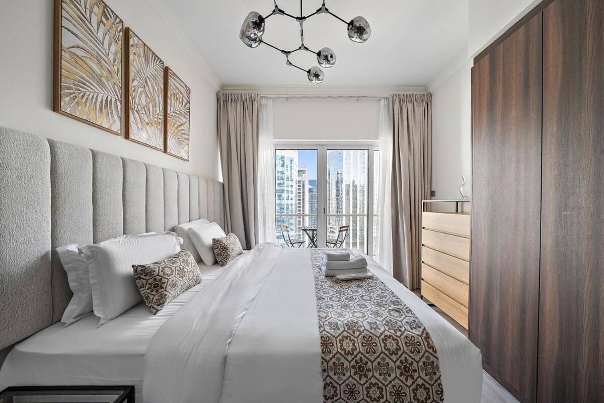Stunning View In Jlt Dubai