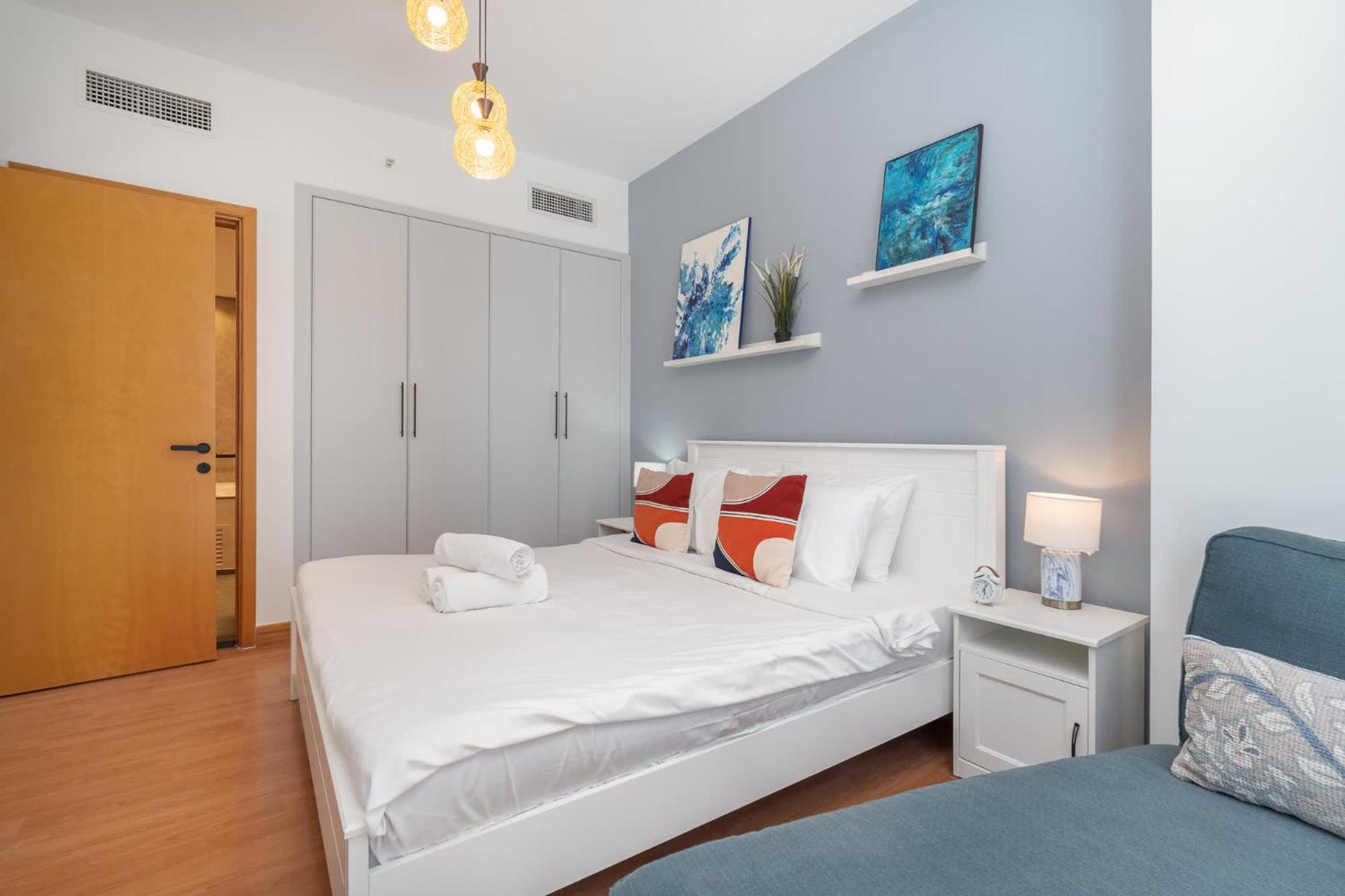 Apartment Cozy 3br With View In Marina! Dubai