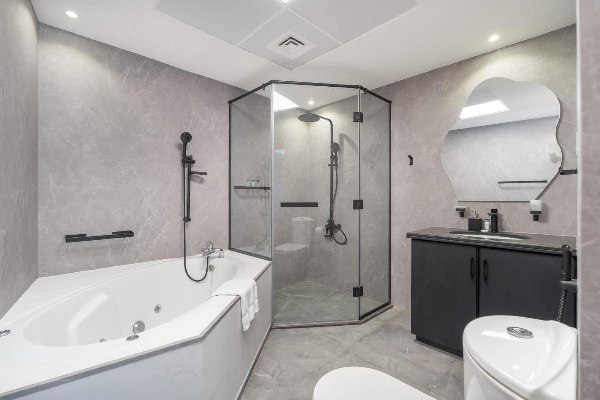 Cozy 3br With View In Marina! * Dubai