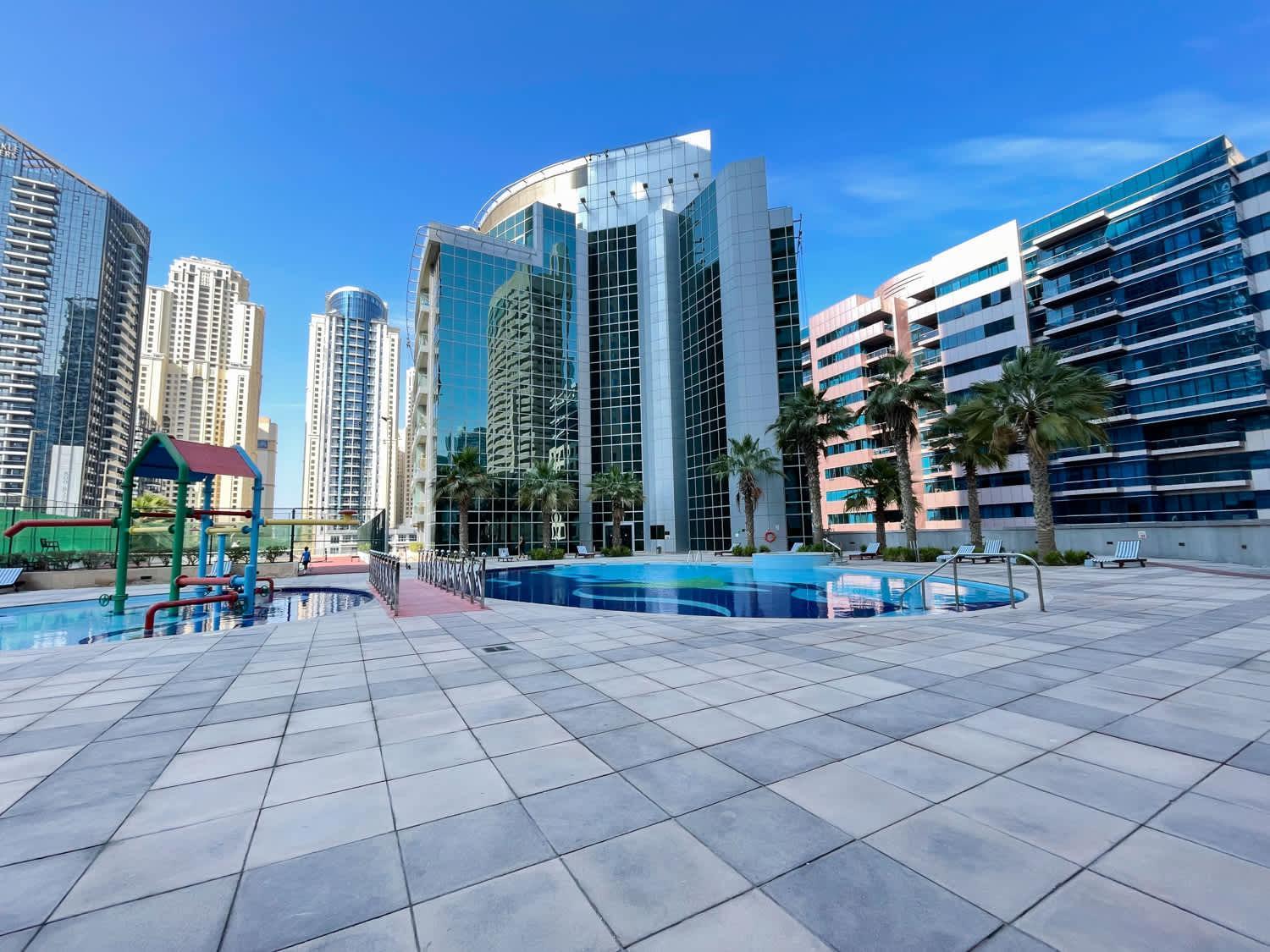 Apartment Cozy 3br With View In Marina!
