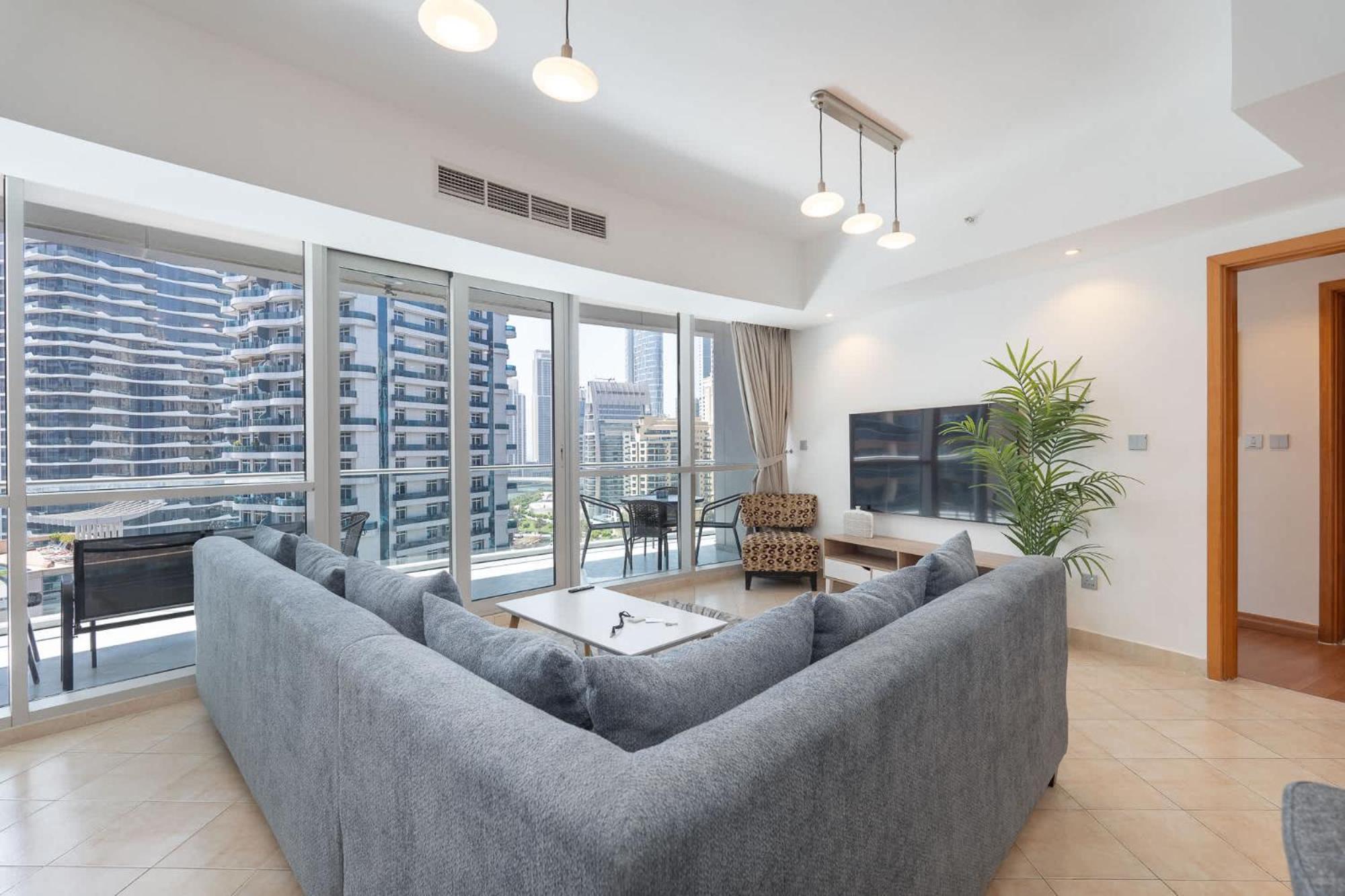 Cozy 3br With View In Marina! Apartment