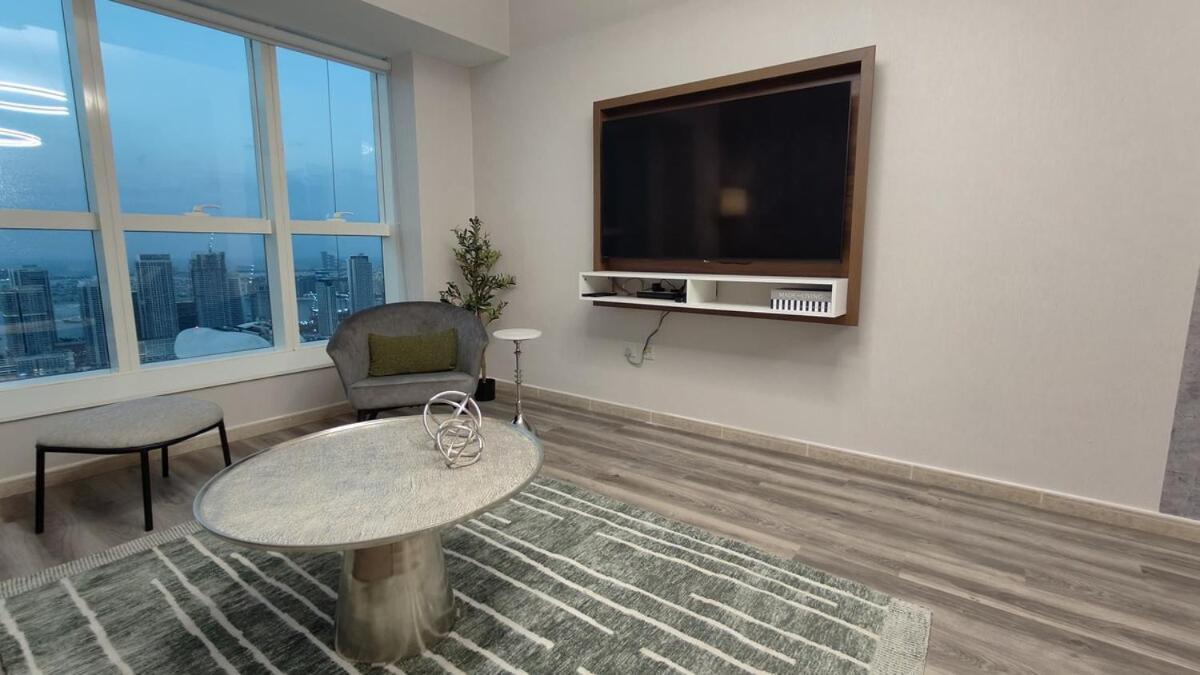 Apartment 46th Flr Marina Luxury Dubai