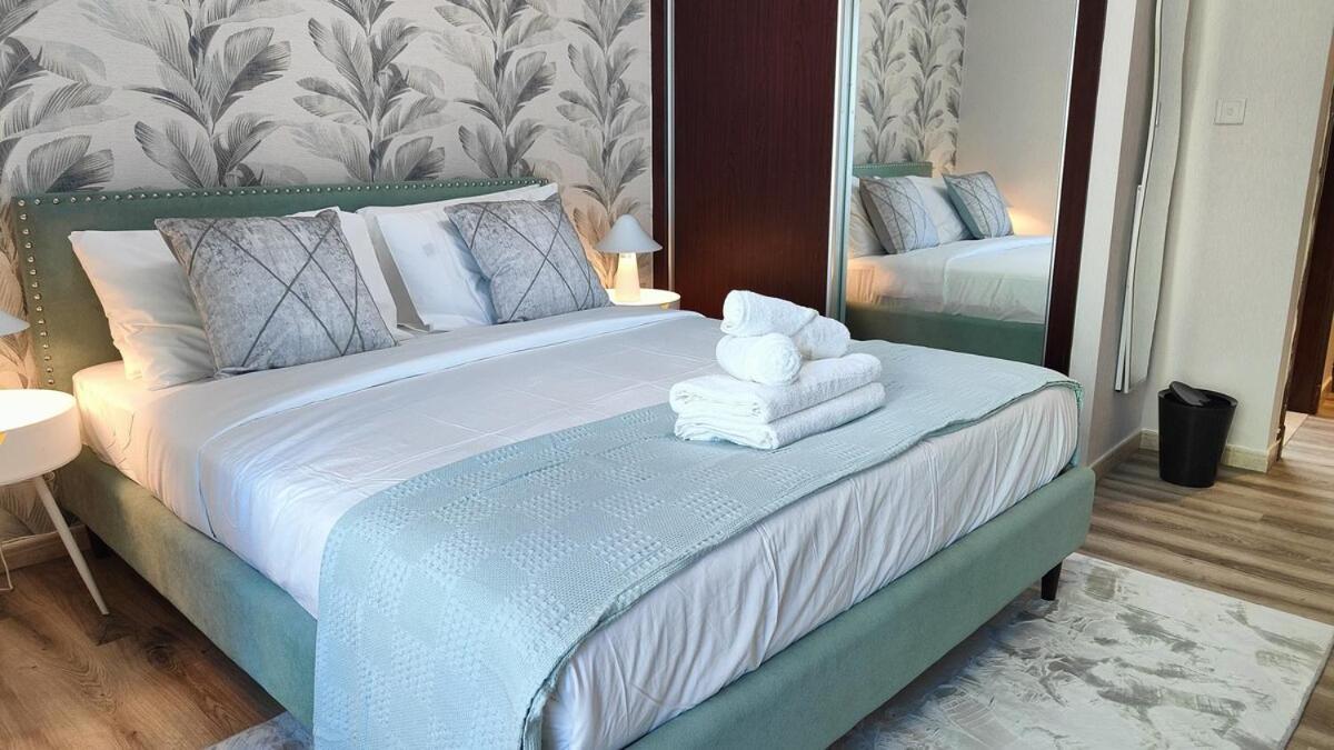 46th Flr Marina Luxury * Dubai