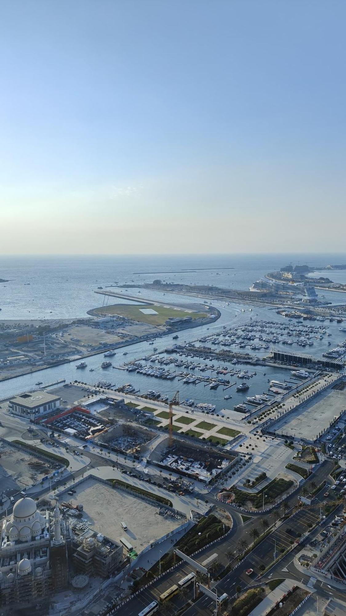 46th Flr Marina Luxury Apartment Dubai