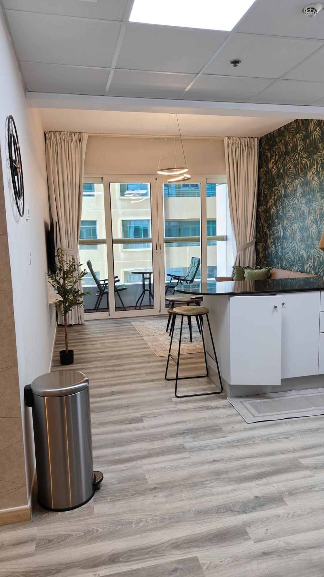 46th Flr Marina Luxury