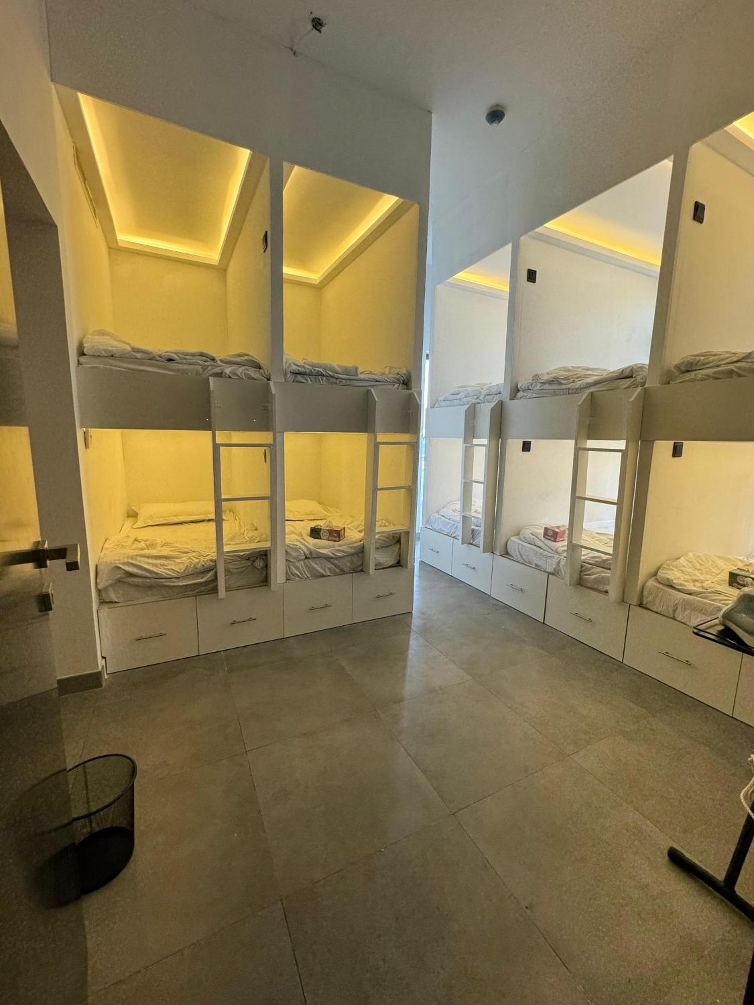 Urban Homz Bed & Breakfast *
