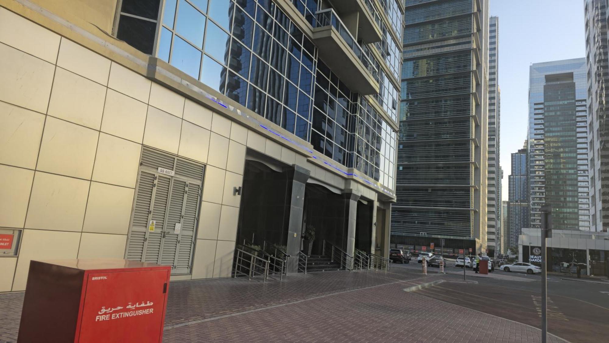 2-bedroom Marina Skyline View In Jlt Apartment