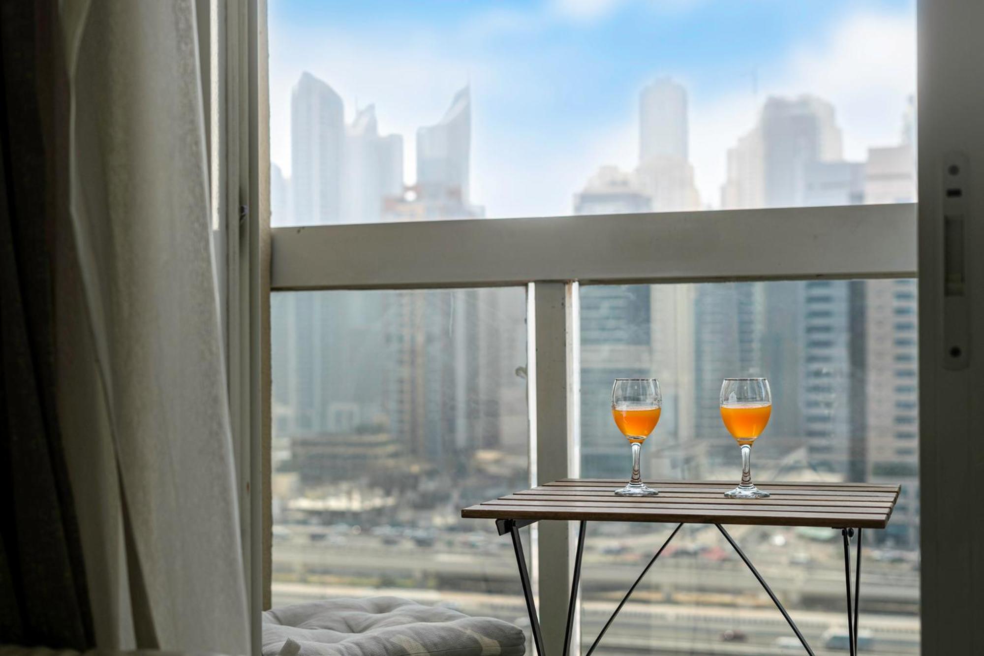 2-bedroom Marina Skyline View In Jlt Apartment