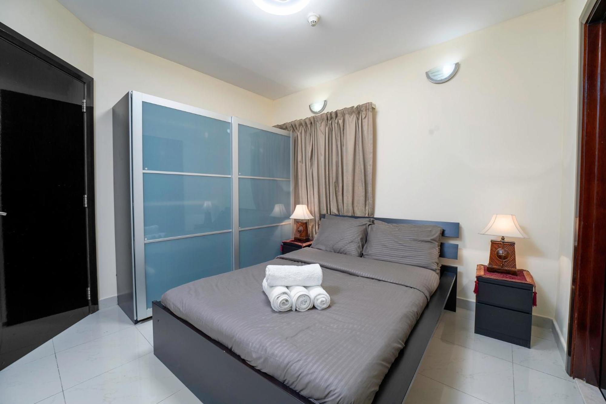 Apartment 2-bedroom Marina Skyline View In Jlt Dubai
