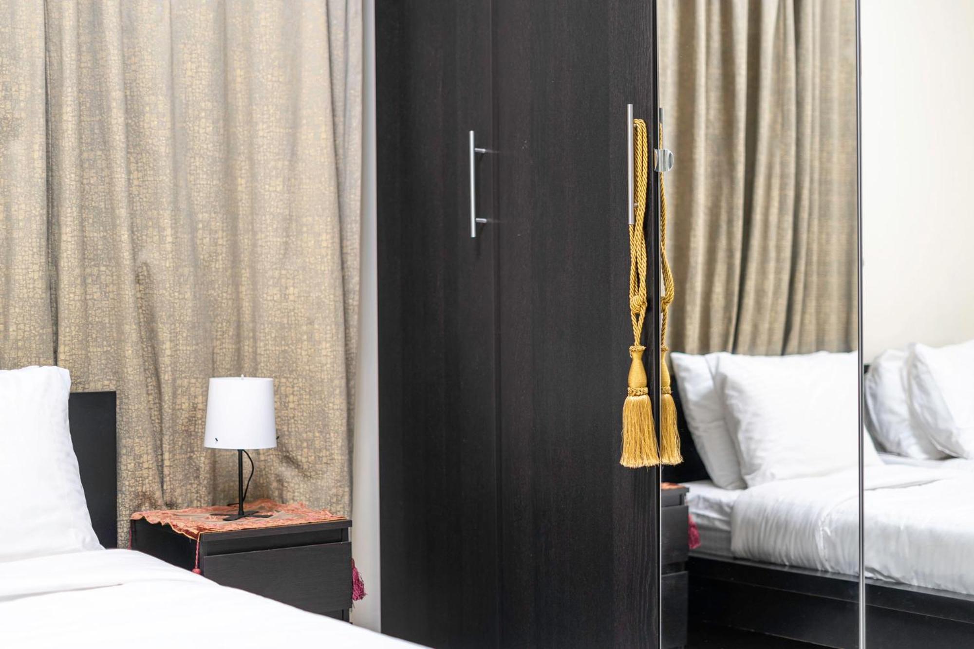 2-bedroom Marina Skyline View In Jlt
