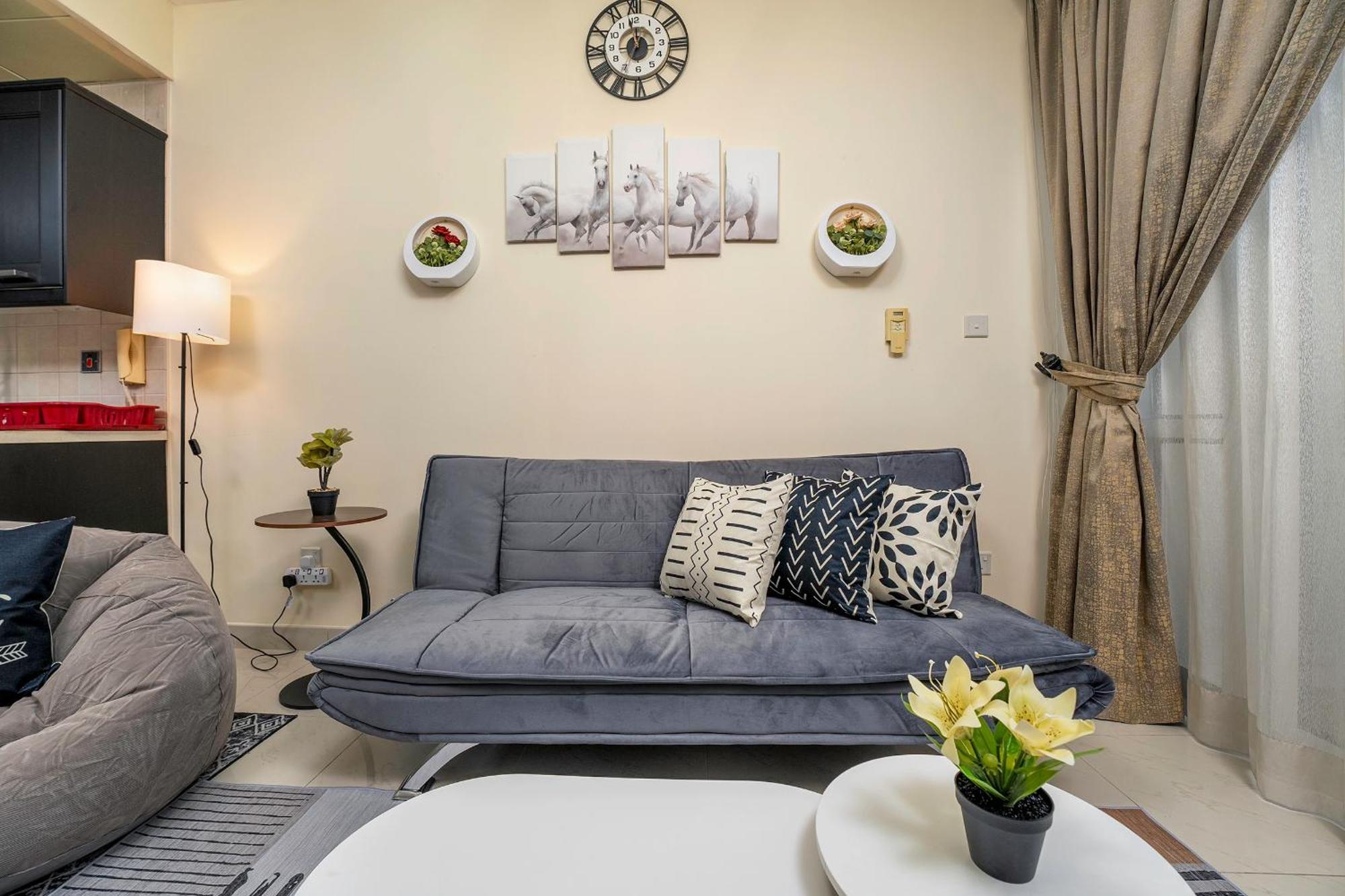 Apartment 2-bedroom Marina Skyline View In Jlt Dubai
