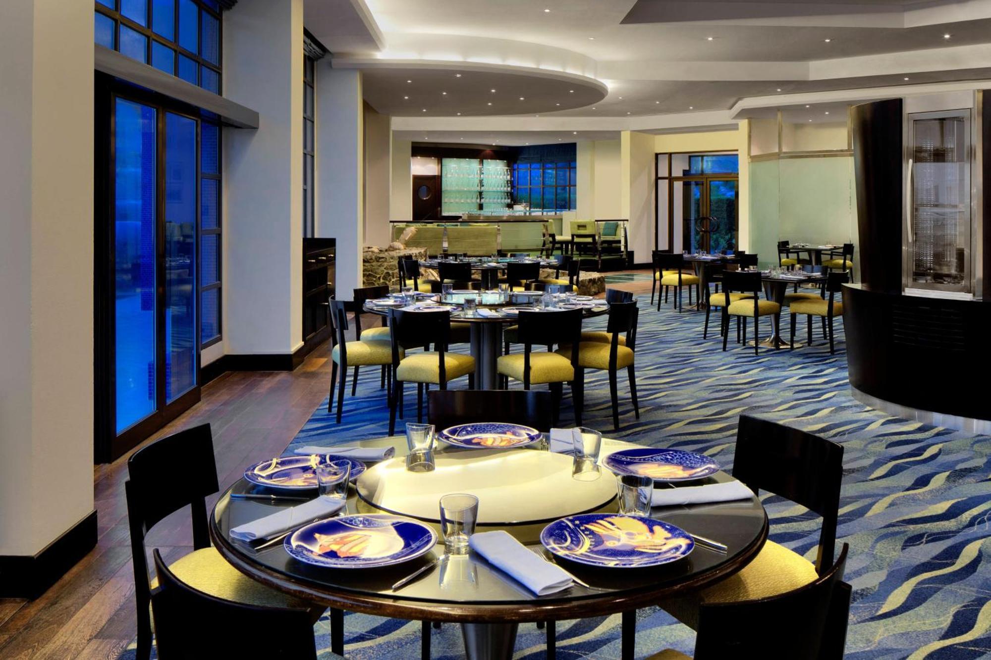 Hotel Le Meridien & Conference Centre 5*