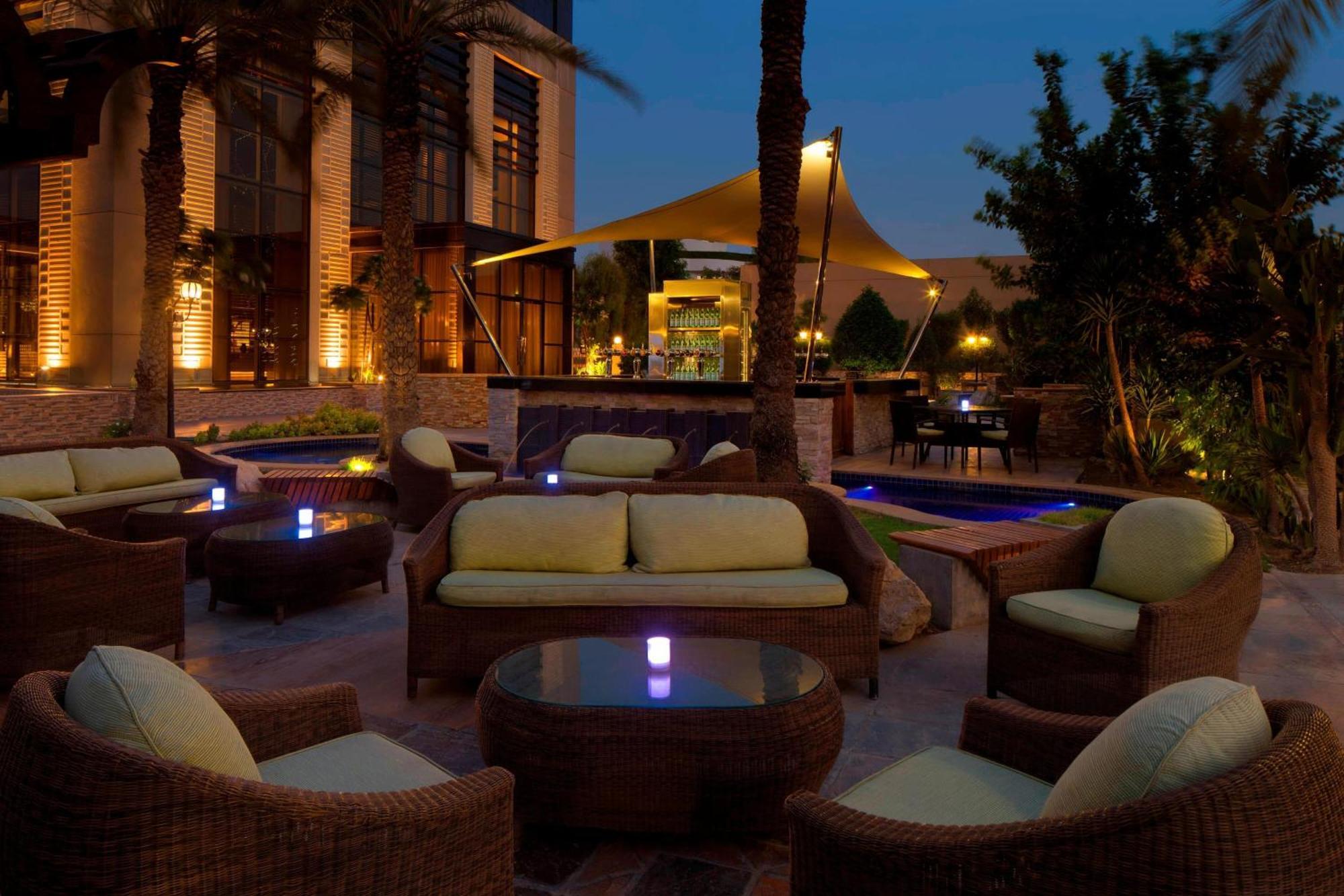 Le Meridien & Conference Centre 5*