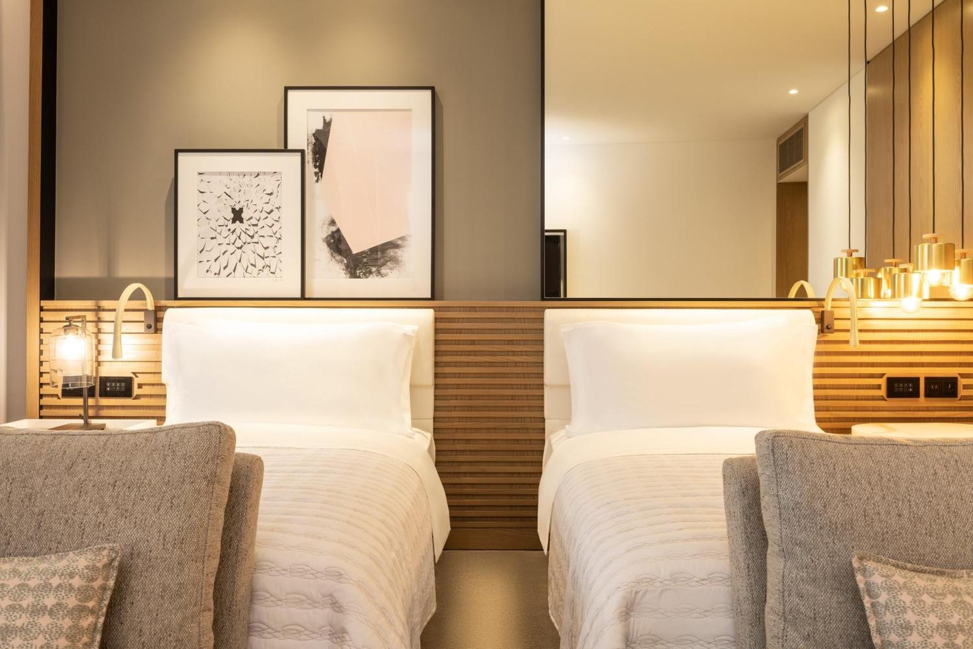 Le Royal Meridien Beach & Spa 5*