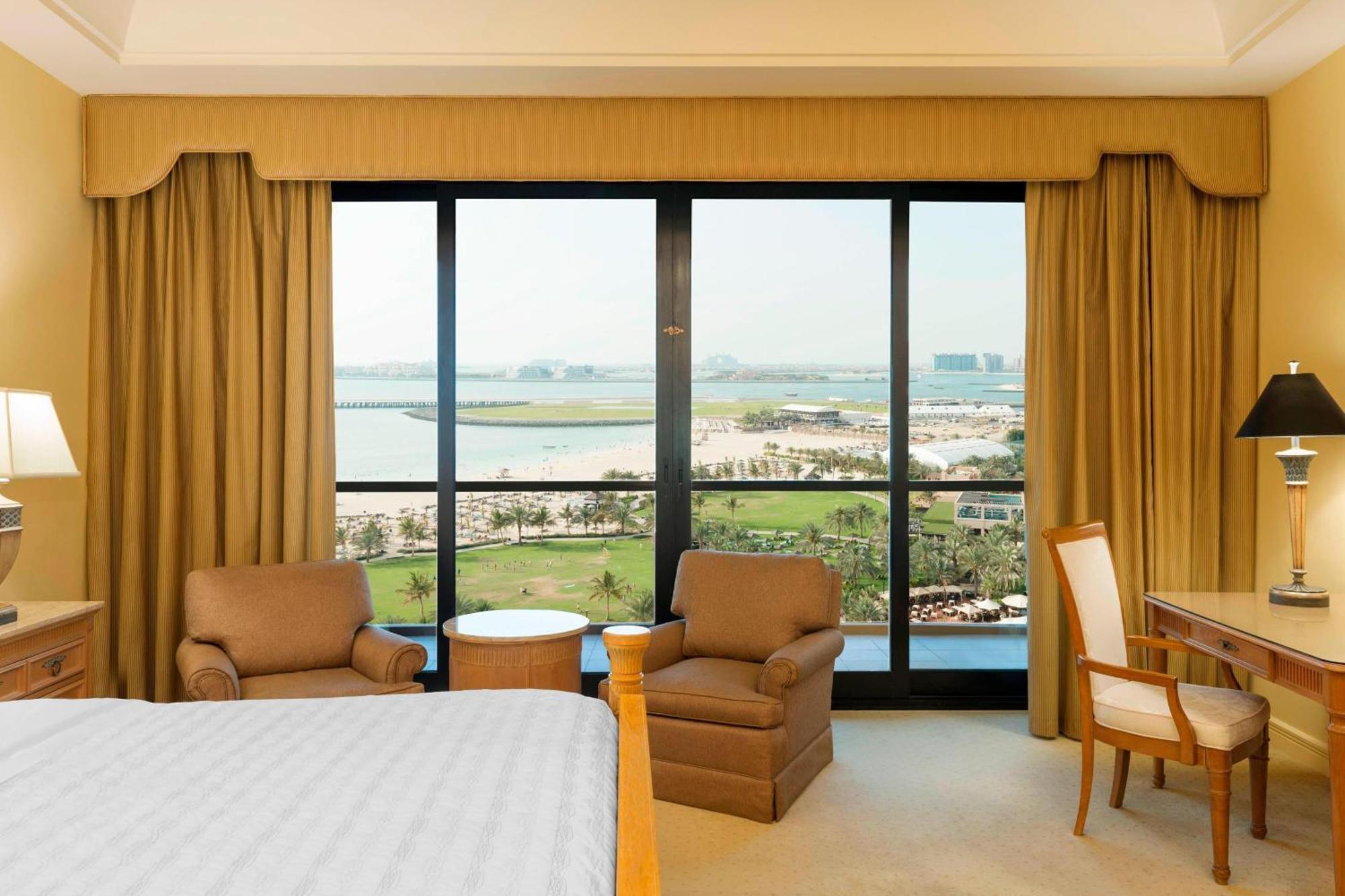 Resort Le Royal Meridien Beach & Spa 5*