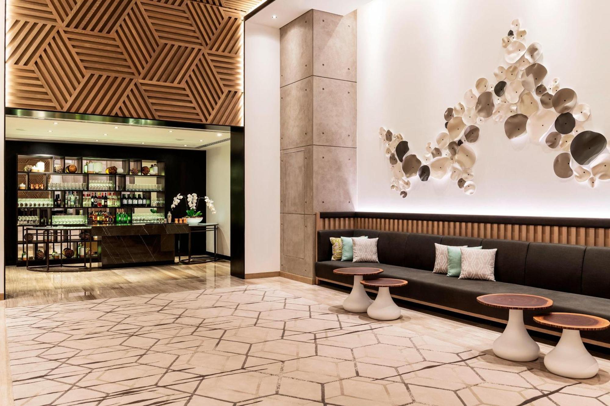 Le Royal Meridien Beach & Spa Resort
