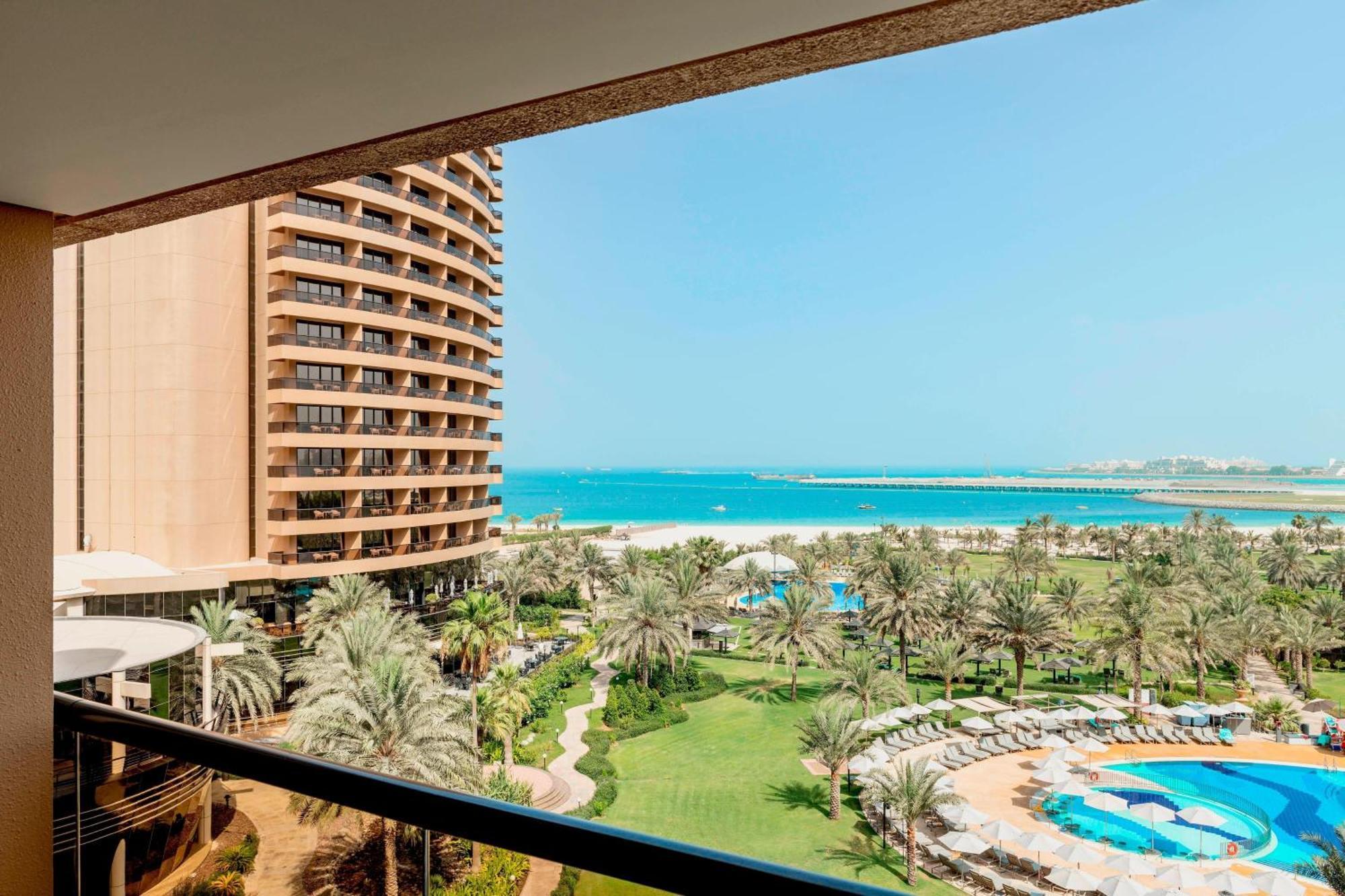 Le Royal Meridien Beach & Spa 5*