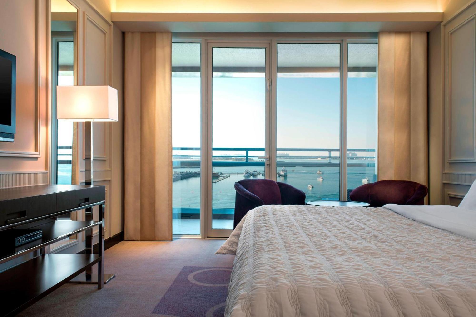 Le Meridien Mina Seyahi Beach & Waterpark 5*