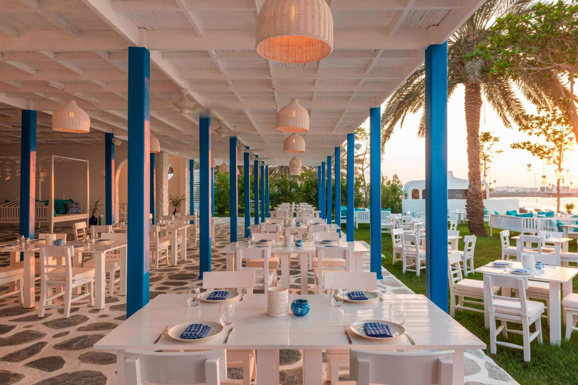 Le Meridien Mina Seyahi Beach & Waterpark