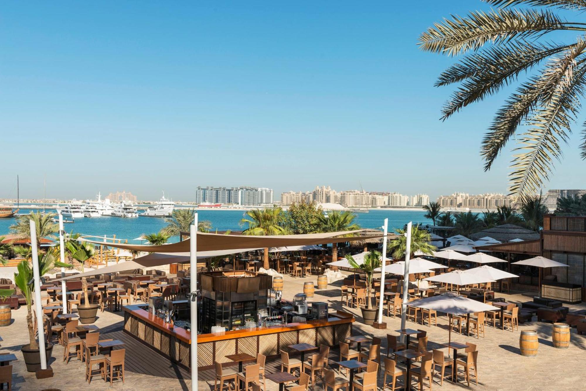 Le Meridien Mina Seyahi Beach & Waterpark Resort