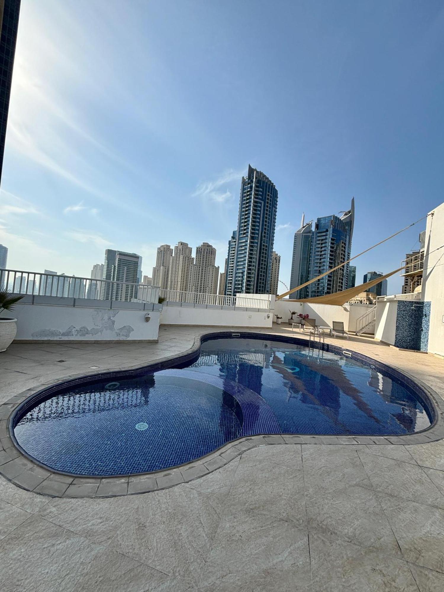 Magique Homes Marina Viuw Daire Dubai