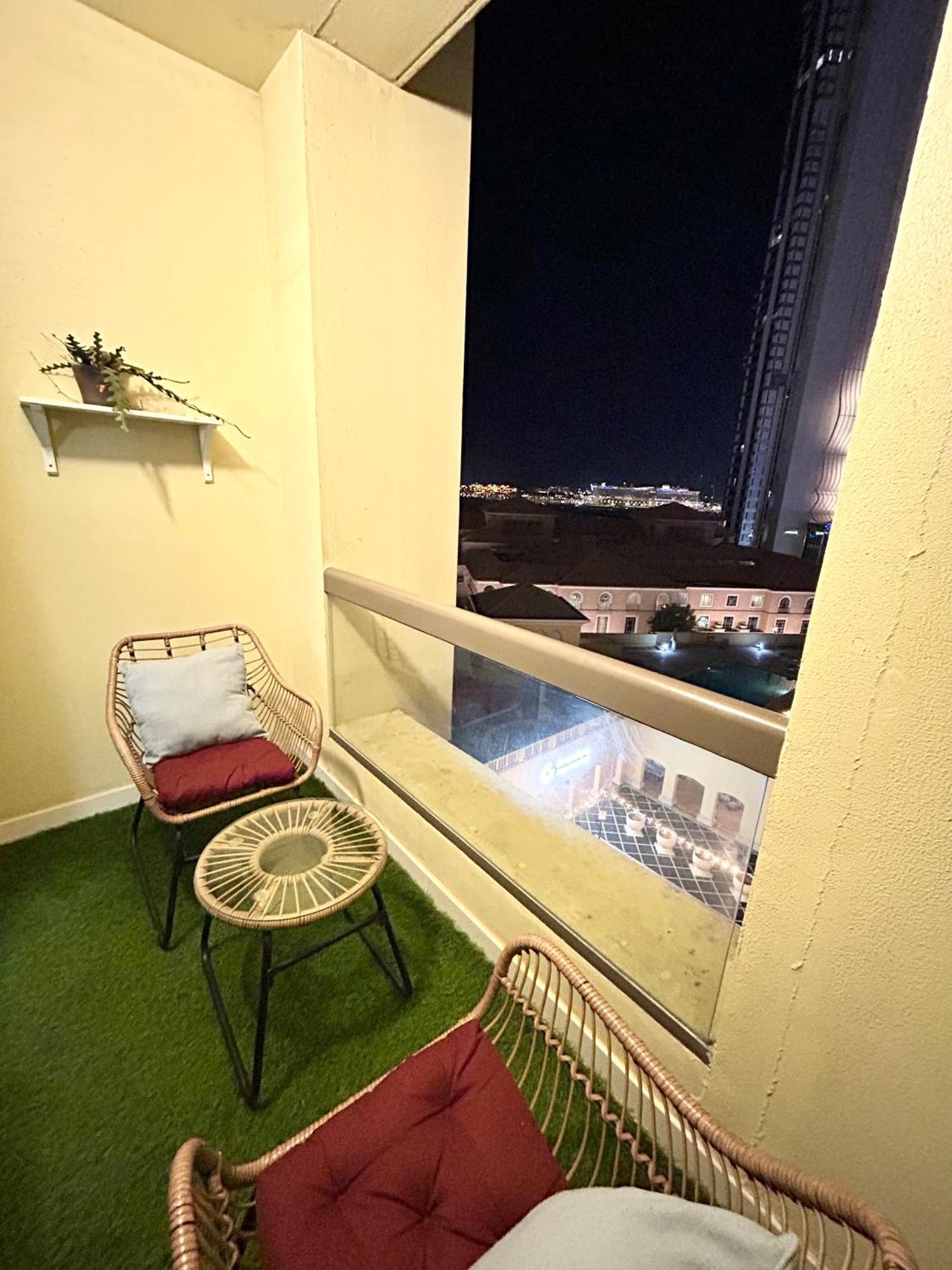 Seaside Spacious With Vibrant Vibes In Jbr By Sweet Homes Apartment *