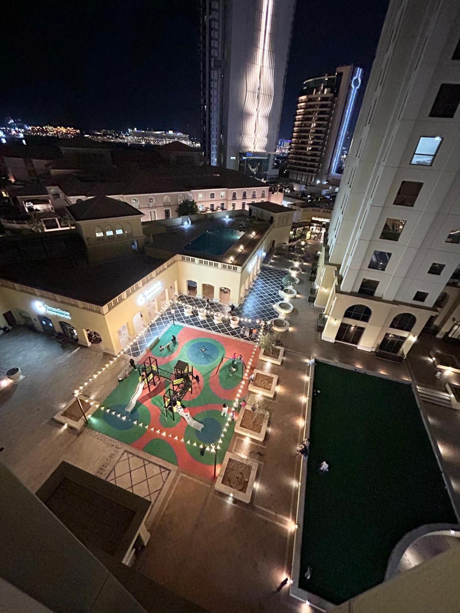 Seaside Spacious With Vibrant Vibes In Jbr By Sweet Homes
