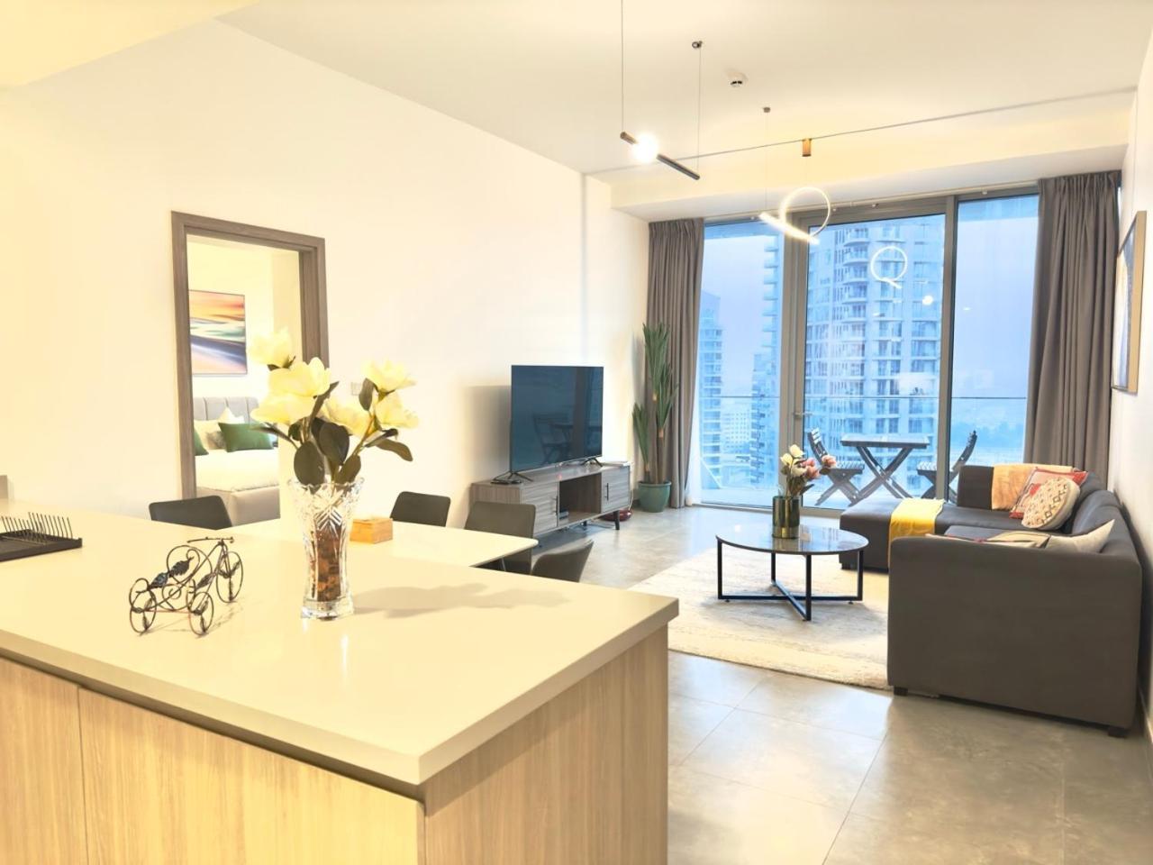 Apartment Marina - Spacious 1br With Stunning Sea View By Stella Maris Dubai